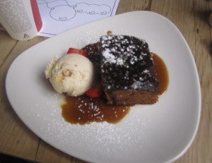 Sticky toffee pudding